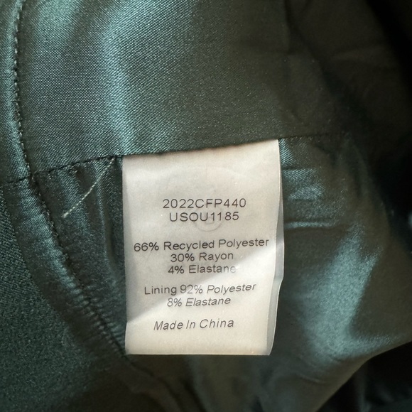 Universal Standard Tailored Zip Jacket - Forest Green - M_18-20 / Forest Green - Picture 5 of 6